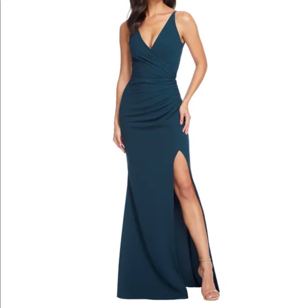 DRESS THE POPULATION Jordan Ruched Mermaid Gown In Peacock Blue